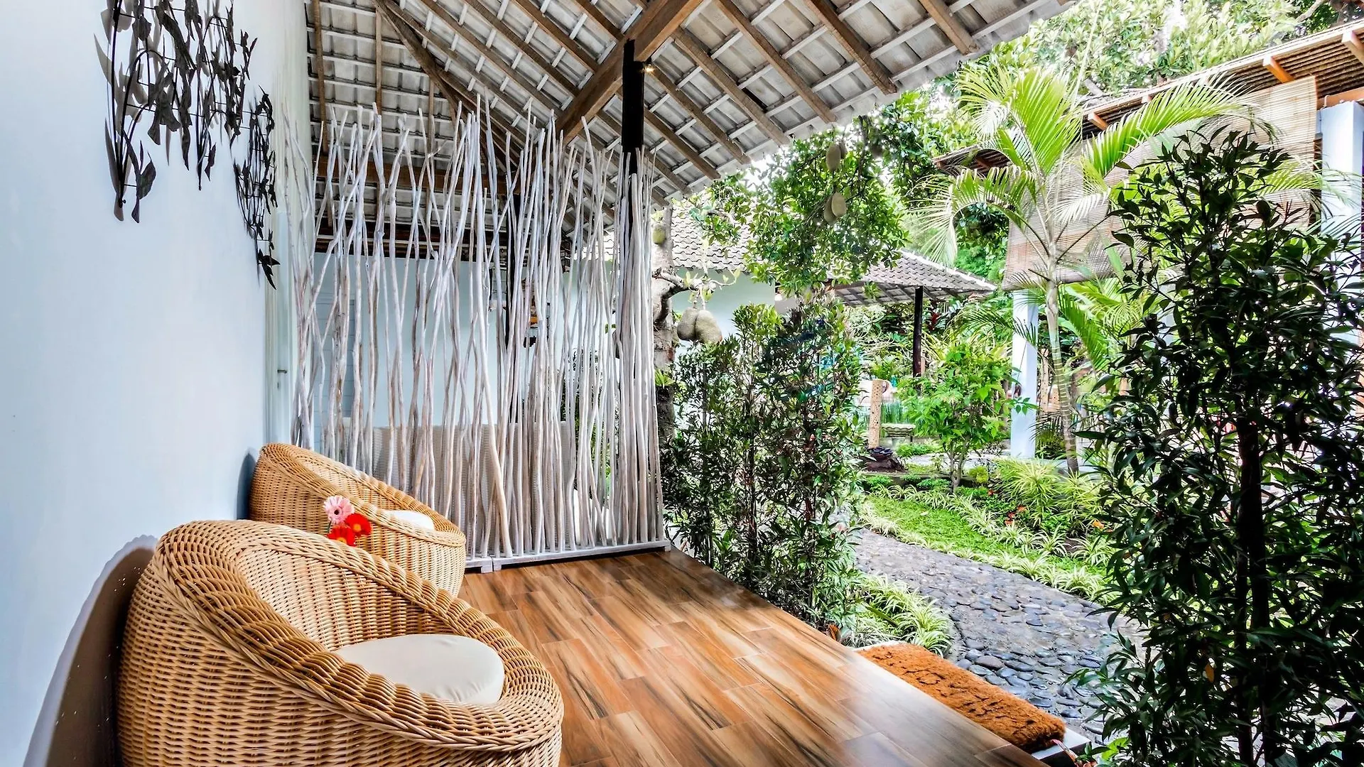 Canvas Escape Resort Ubud  Hotel